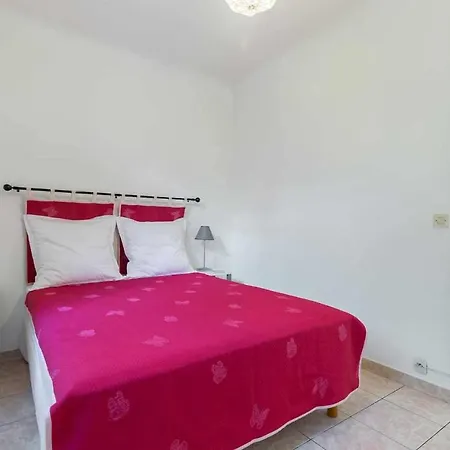 Holiday home Belle Maison Avec Jardin