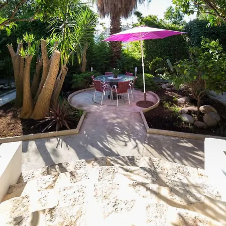 Belle Maison Avec Jardin Holiday home *